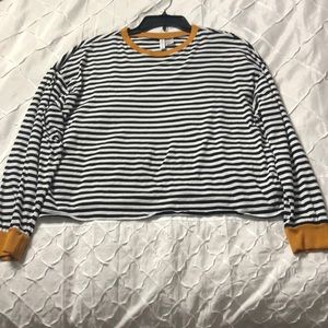 H&M Cropped Striped Long Sleeve Shirt